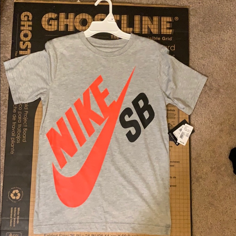 Grey Nike SB Shirt